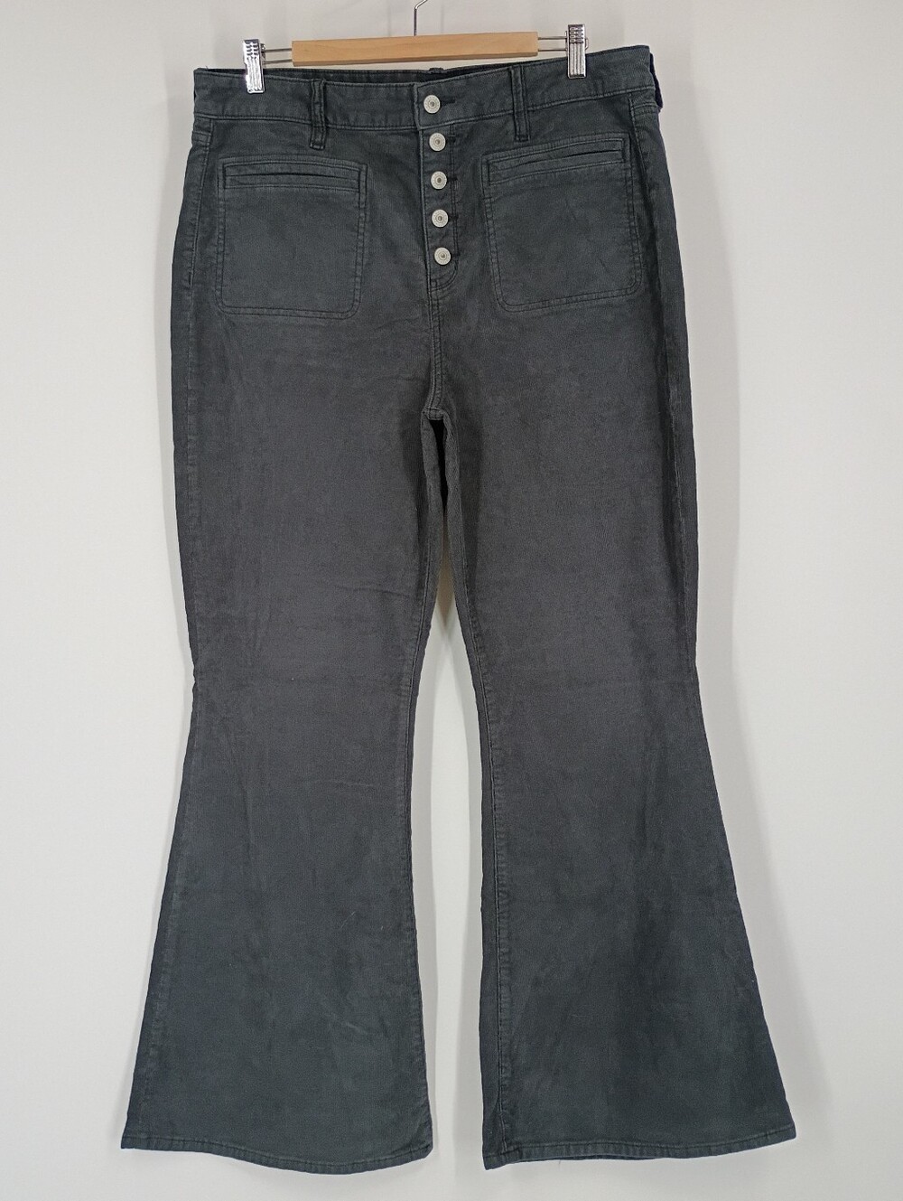 American Eagle Super High Rise Flare Corduroy Pants